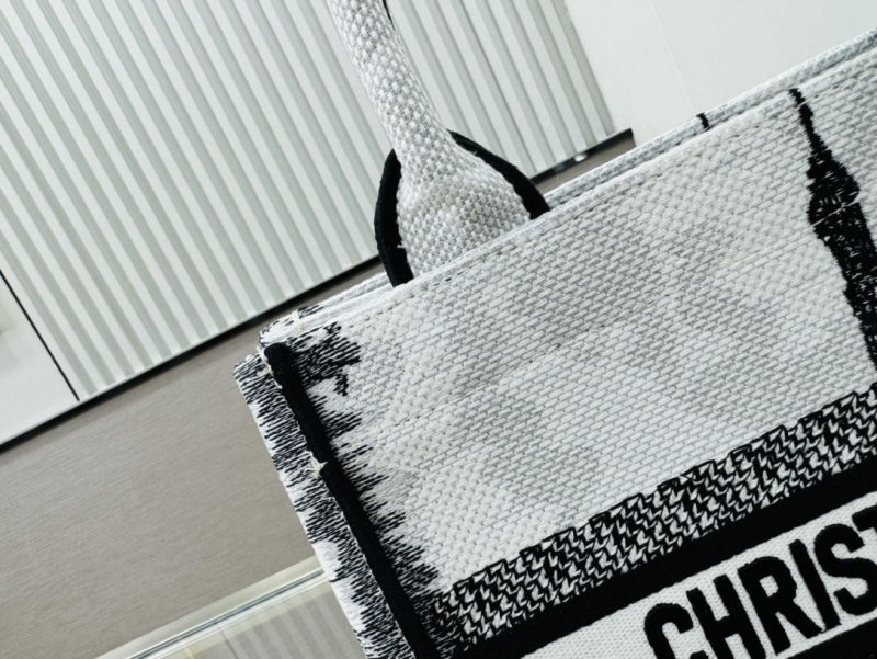 Dior Shopping Bags